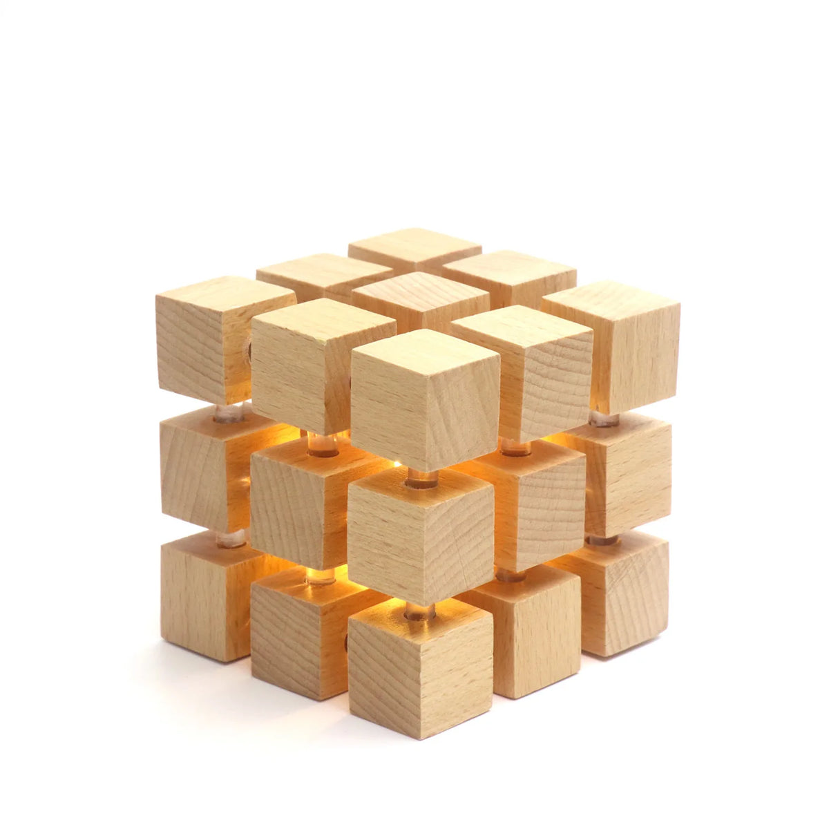 Lampes en bois naturel