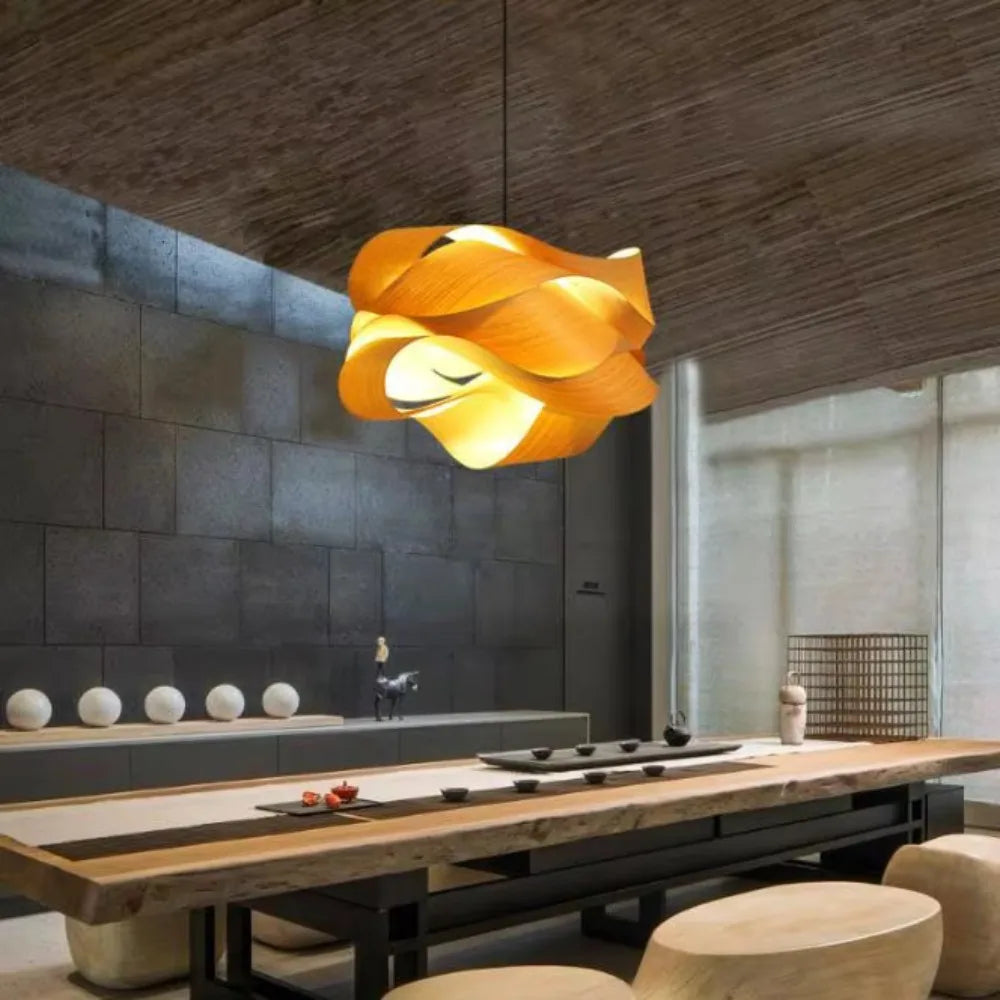 Lampe en bois artisanale